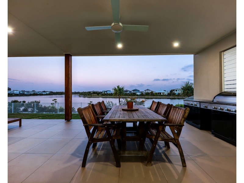 11 Tamborine Close, Mountain Creek QLD 4557