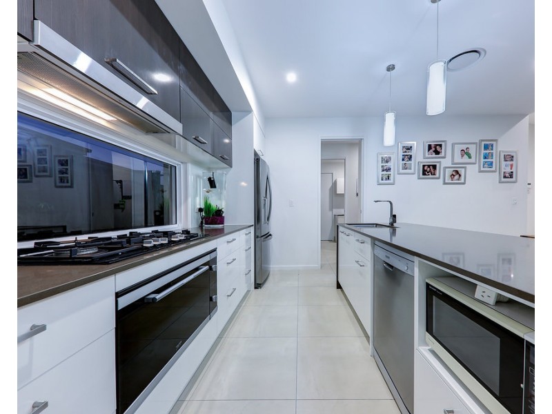 11 Tamborine Close, Mountain Creek QLD 4557