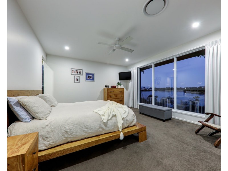 11 Tamborine Close, Mountain Creek QLD 4557