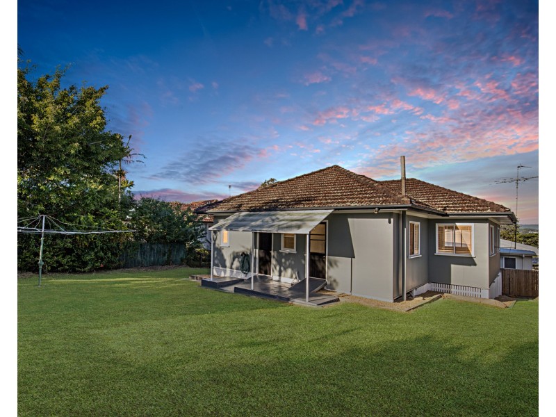 35  Oxleigh Crescent, Nambour QLD 4560