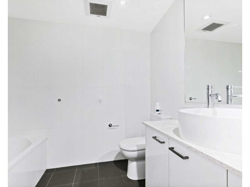 7402/7 Emporio Place, Maroochydore QLD 4558