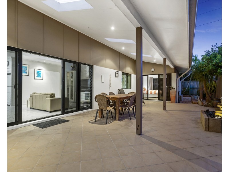 9  Bonaire Court, Parrearra QLD 4575