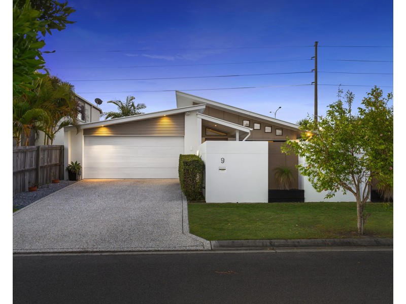 9  Bonaire Court, Parrearra QLD 4575