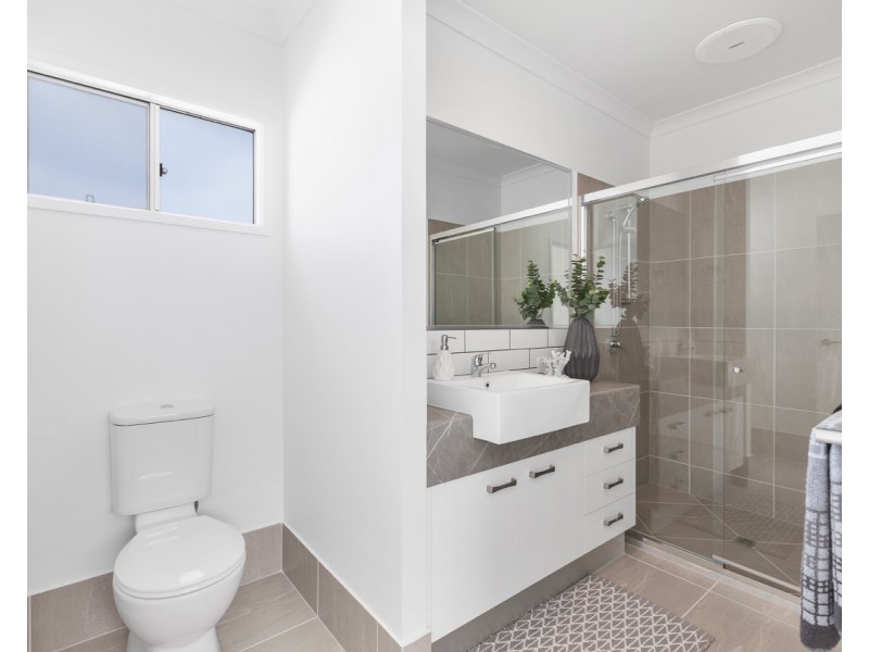 11  Lychee Place, Palmview QLD 4553