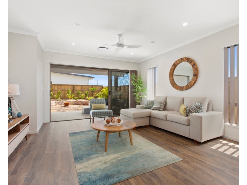 13 Lychee Place, Palmview QLD 4553