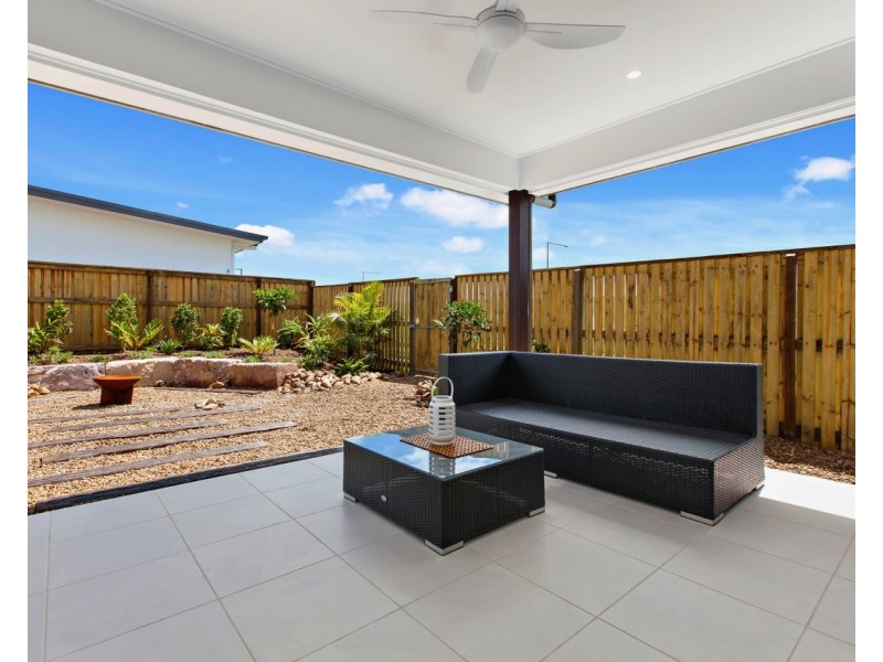 13 Lychee Place, Palmview QLD 4553