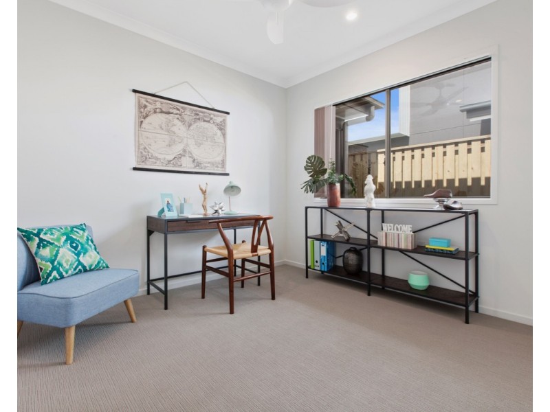 13 Lychee Place, Palmview QLD 4553