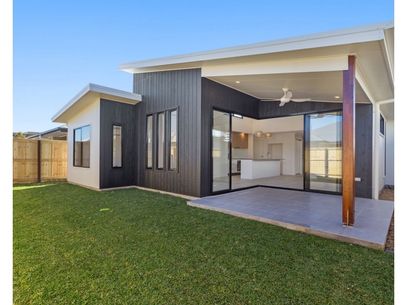 11 Harlequin Road, Palmview QLD 4553