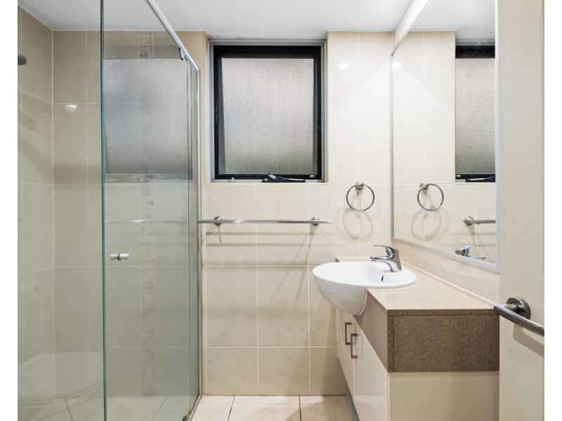 1/1  Mai Street, Maroochydore QLD 4558