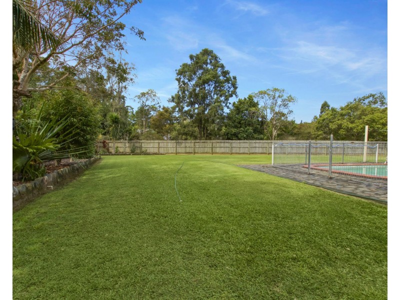 4 Castlereagh Court, Beerwah QLD 4519