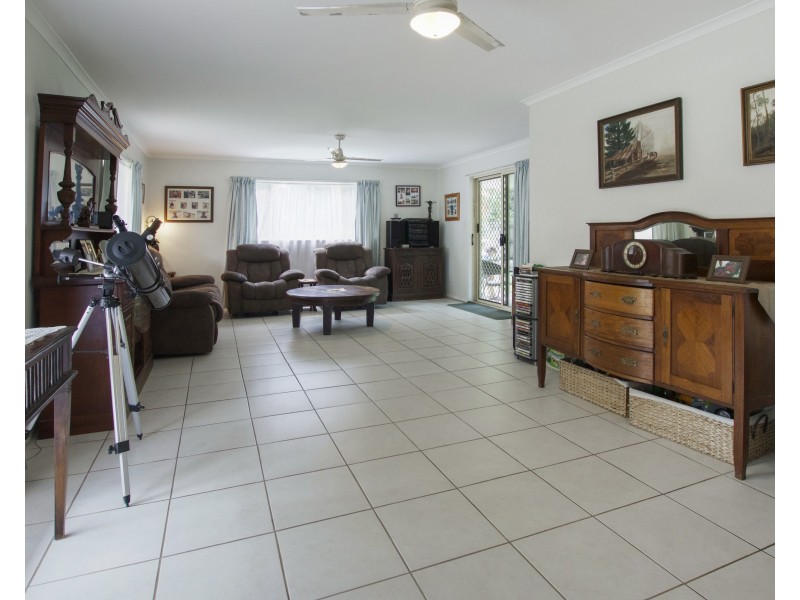 4 Castlereagh Court, Beerwah QLD 4519