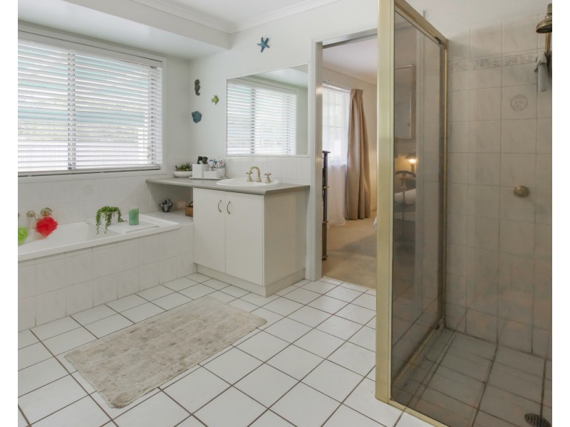 4 Castlereagh Court, Beerwah QLD 4519