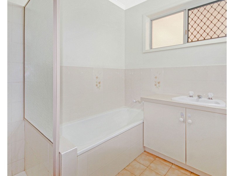 39 Allambie St, Maroochydore QLD 4558