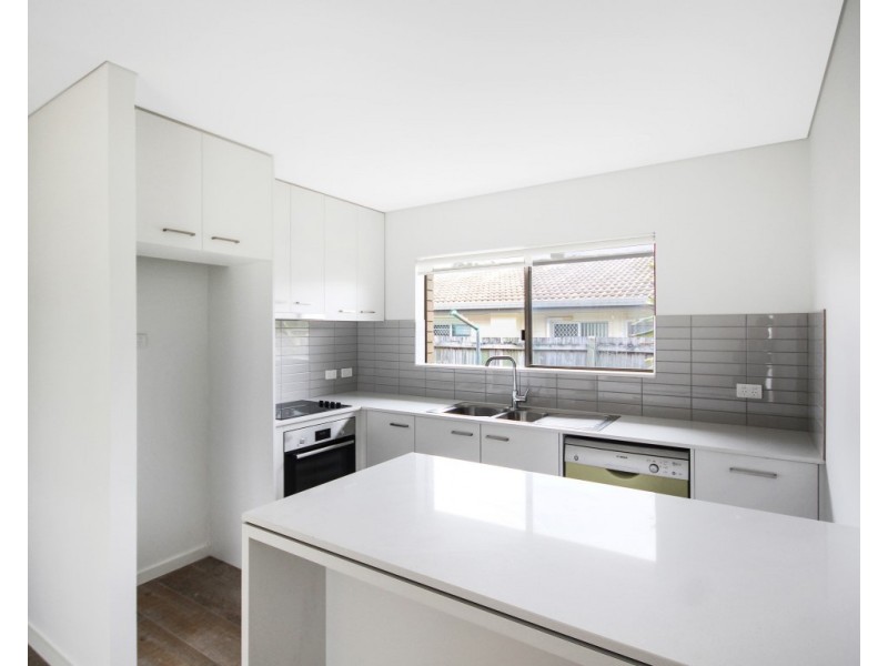 64 Broadsea Avenue, Maroochydore QLD 4558