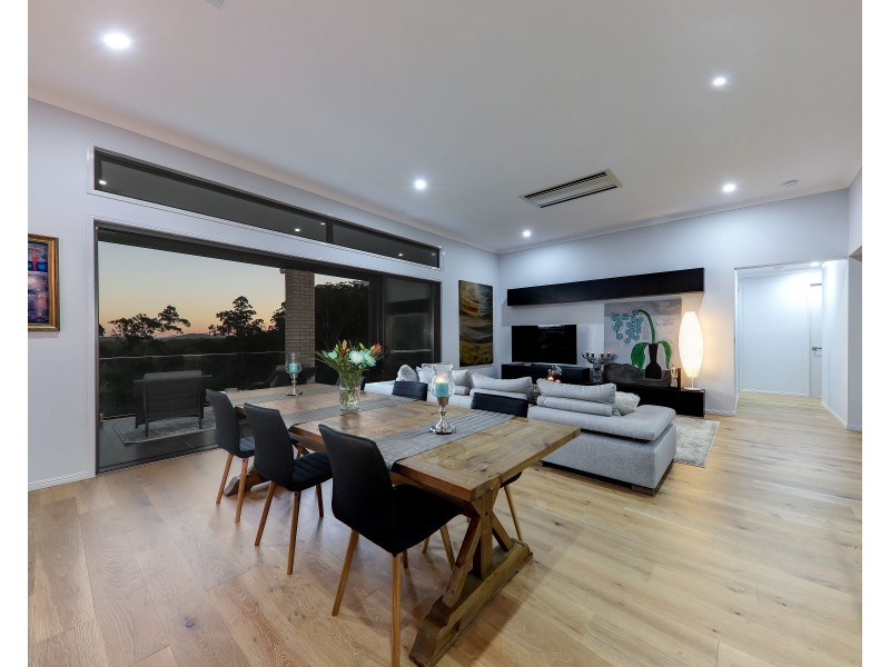 9 Kingfisher Crescent, Palmview QLD 4553