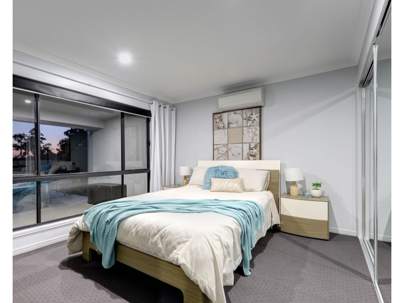 9 Kingfisher Crescent, Palmview QLD 4553