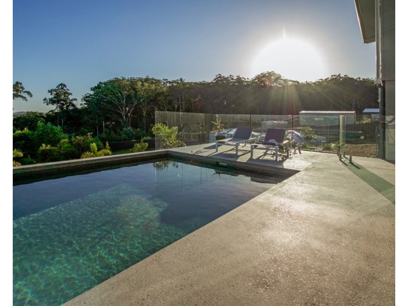 9 Kingfisher Crescent, Palmview QLD 4553