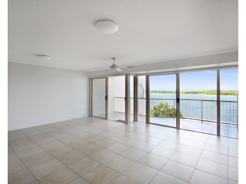 9/146 Duporth Avenue, Maroochydore QLD 4558