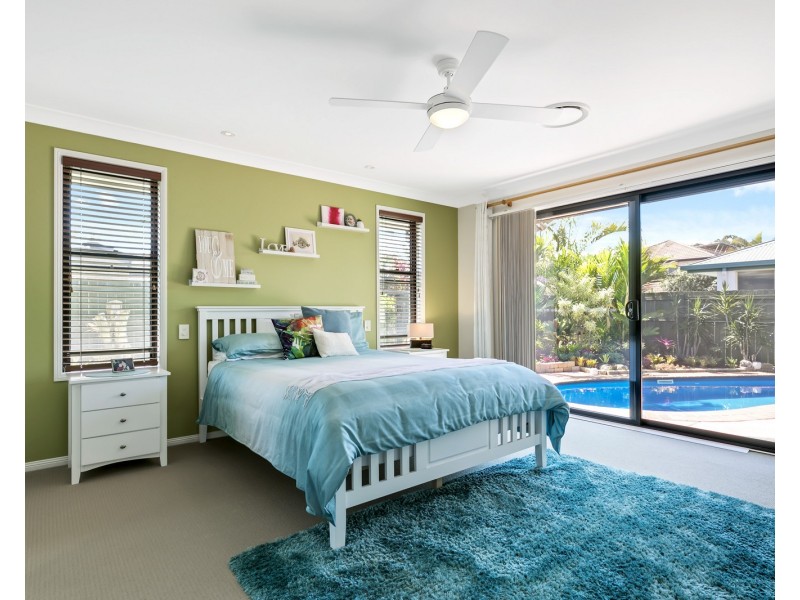 6 Quillback Court, Mountain Creek QLD 4557