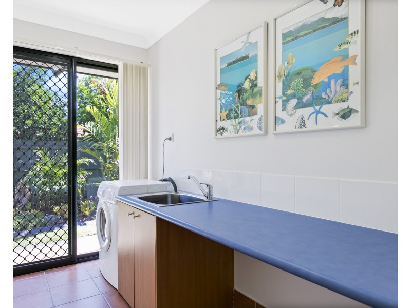 6 Quillback Court, Mountain Creek QLD 4557