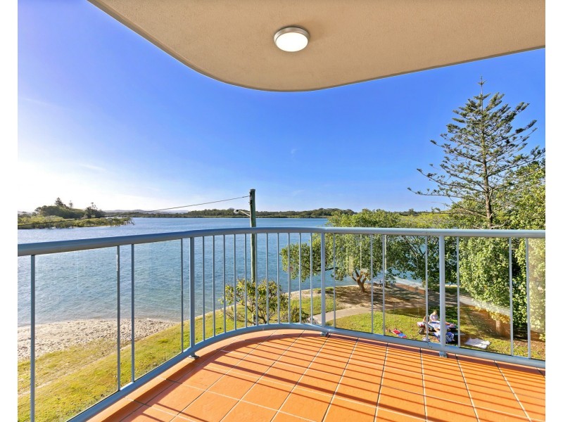 16/2-4 Picnic Point Esplanade, Maroochydore QLD 4558