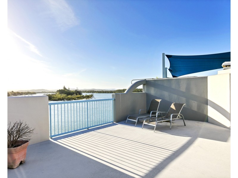 16/2-4 Picnic Point Esplanade, Maroochydore QLD 4558