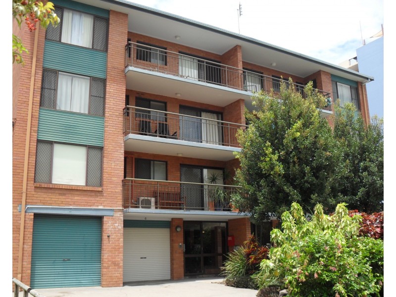 8/13 Burnett St, Mooloolaba QLD 4557