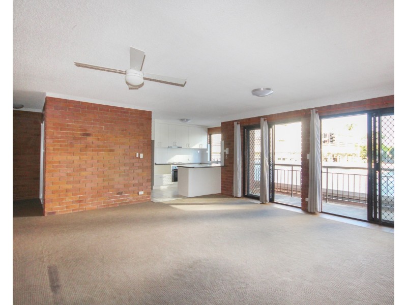 8/13 Burnett St, Mooloolaba QLD 4557