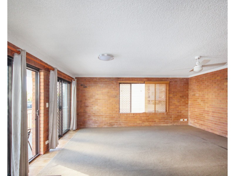 8/13 Burnett St, Mooloolaba QLD 4557