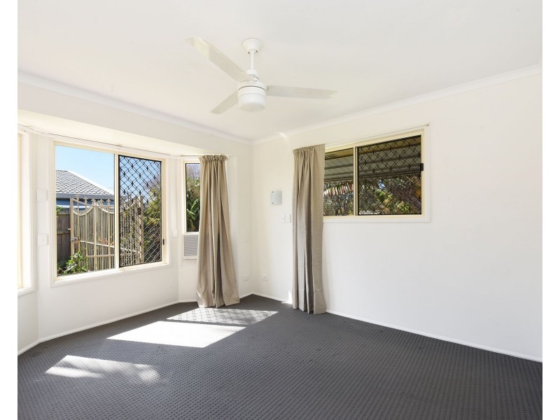 22 Surf Road, Maroochydore QLD 4558