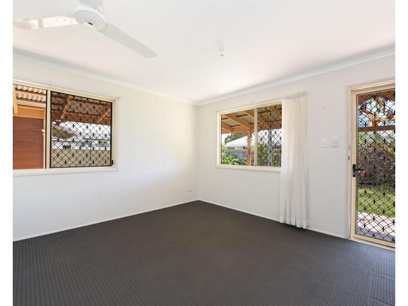 22 Surf Road, Maroochydore QLD 4558