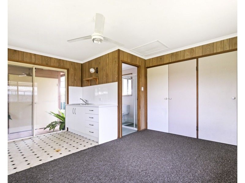 22 Surf Road, Maroochydore QLD 4558