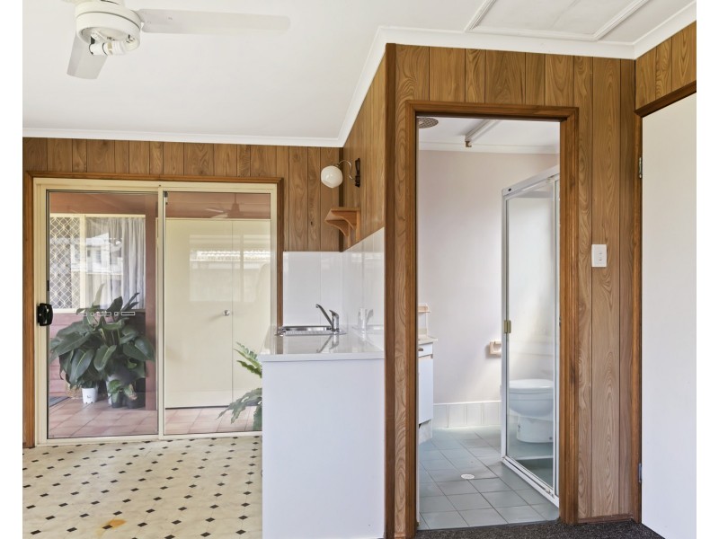 22 Surf Road, Maroochydore QLD 4558