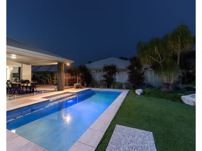 15 Spoonbill Drive, Forest Glen QLD 4556