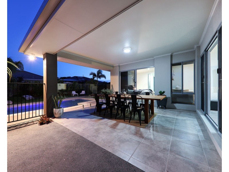 15 Spoonbill Drive, Forest Glen QLD 4556