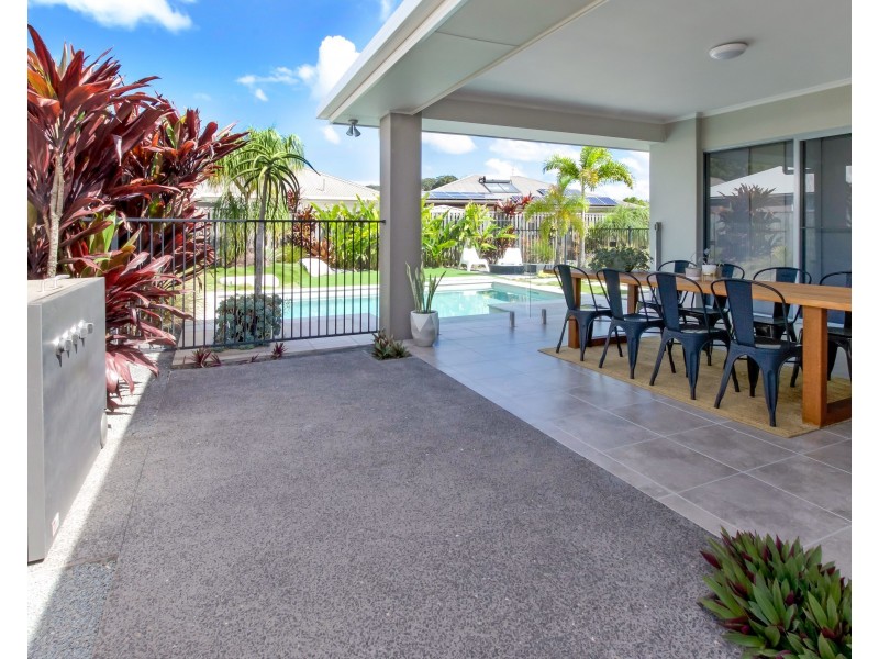 15 Spoonbill Drive, Forest Glen QLD 4556