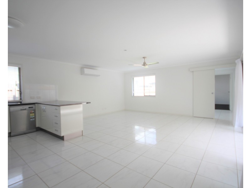 60 Brampton Crescent, Mountain Creek QLD 4557