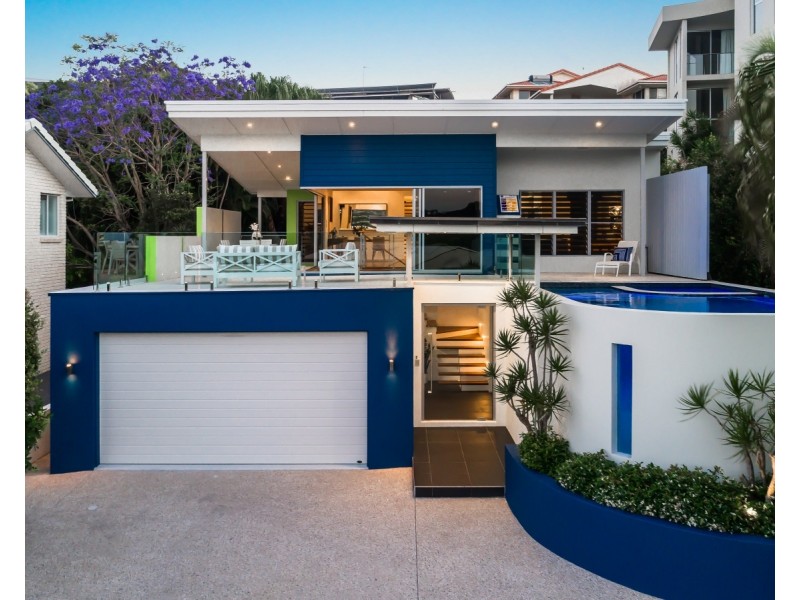 9 Tantula Road East, Alexandra Headland QLD 4572
