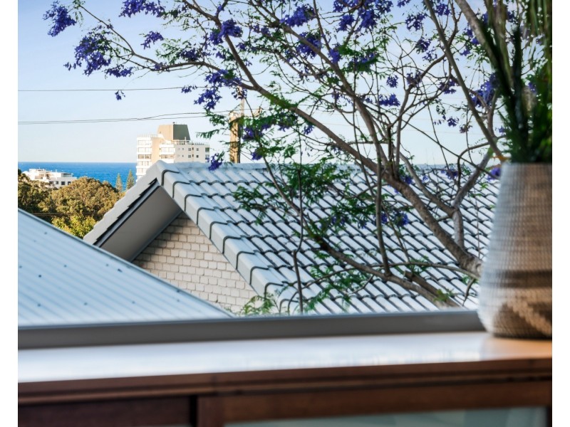 9 Tantula Road East, Alexandra Headland QLD 4572