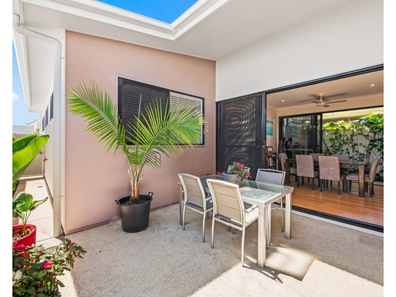 26 Waterway Drive, Birtinya QLD 4575