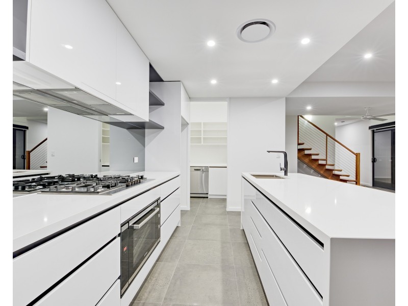 52 Reflection Crescent, Birtinya QLD 4575