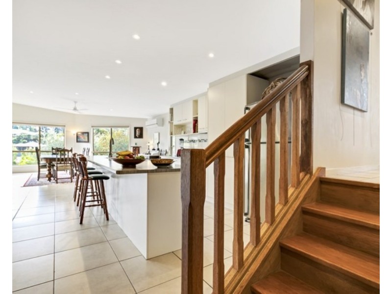 6 Rainbow Court, Woombye QLD 4559