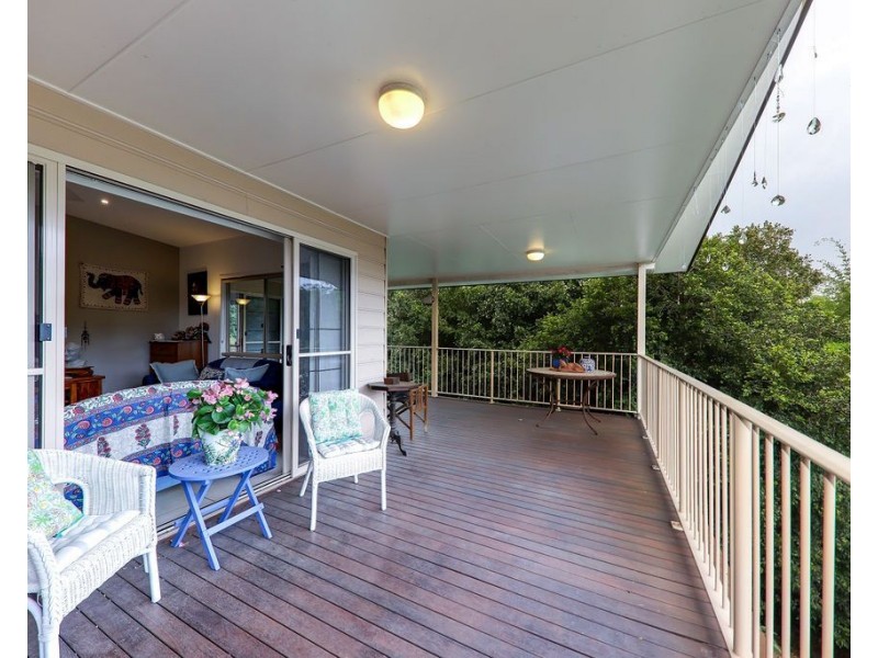 6 Rainbow Court, Woombye QLD 4559