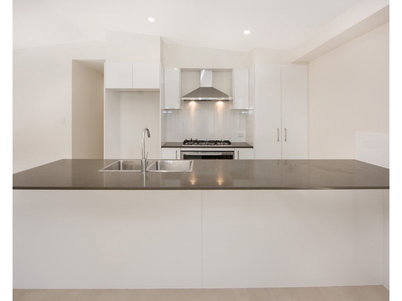 6 MacIntyre Crescent, Pelican Waters QLD 4551