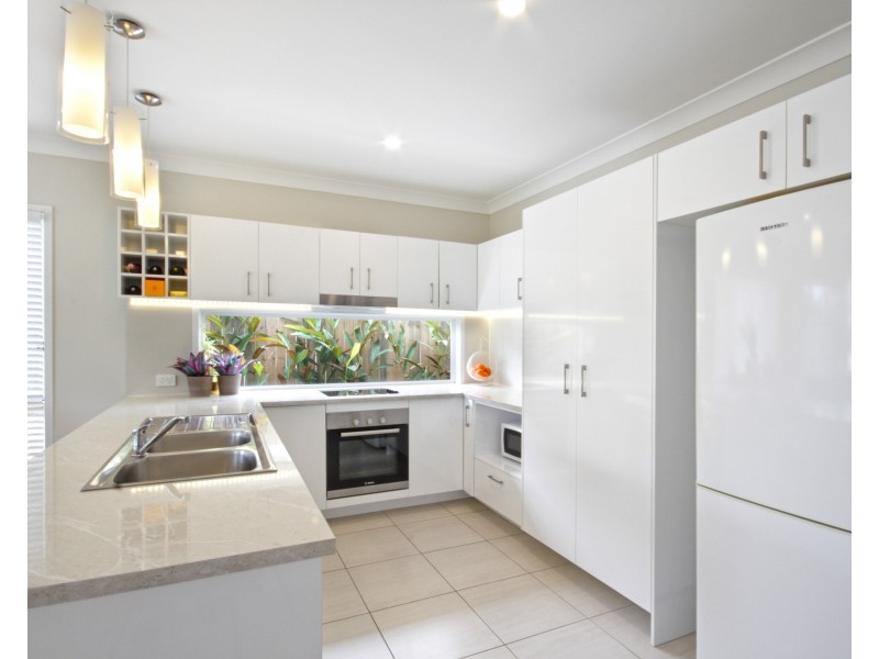 11 Promontory Street, Birtinya QLD 4575