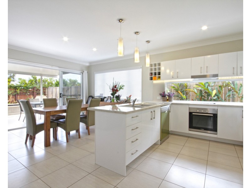 11 Promontory Street, Birtinya QLD 4575