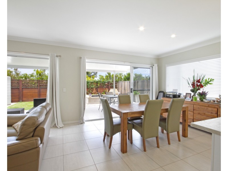 11 Promontory Street, Birtinya QLD 4575