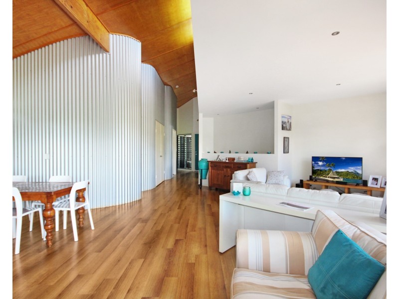 34  Yakola Parade, Alexandra Headland QLD 4572