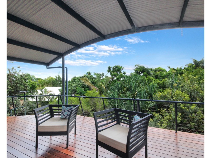 34  Yakola Parade, Alexandra Headland QLD 4572
