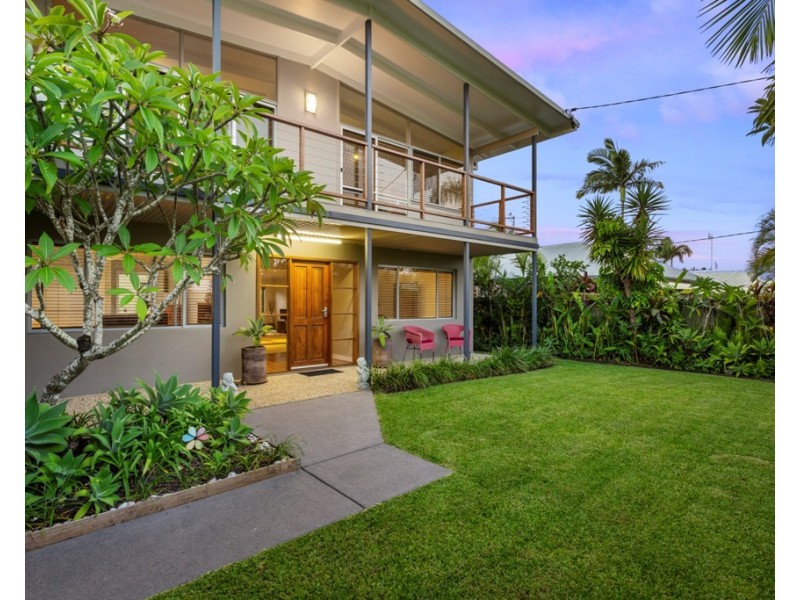 24  Surf Road, Maroochydore QLD 4558
